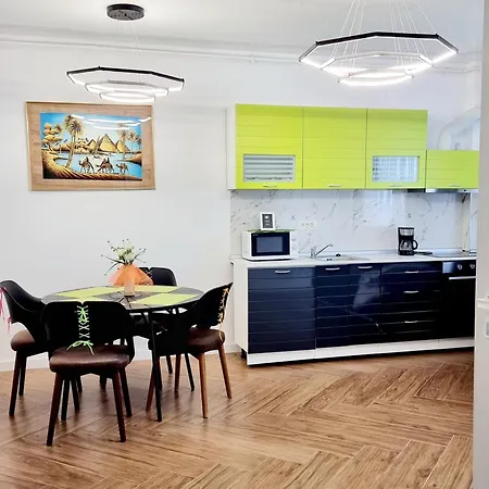 Raibow-endless Summer Apartment Navodari