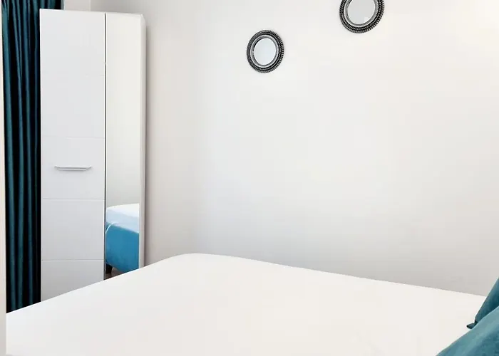 Raibow-endless Summer דירה *