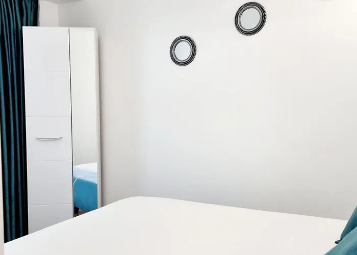 Raibow-endless Summer Apartment